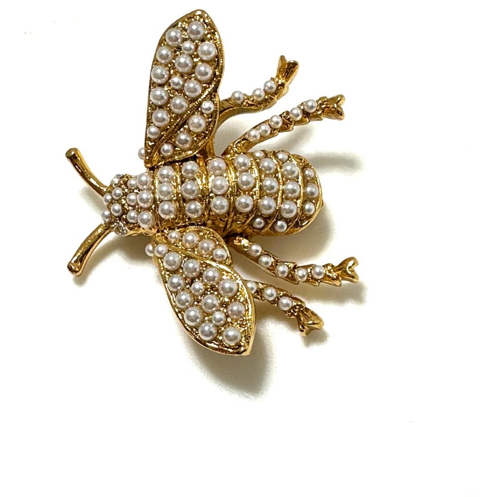 KENNETH JAY LANE, BEE PIN, PEARL BEADS, LIGHT ANTIQUE GOLD